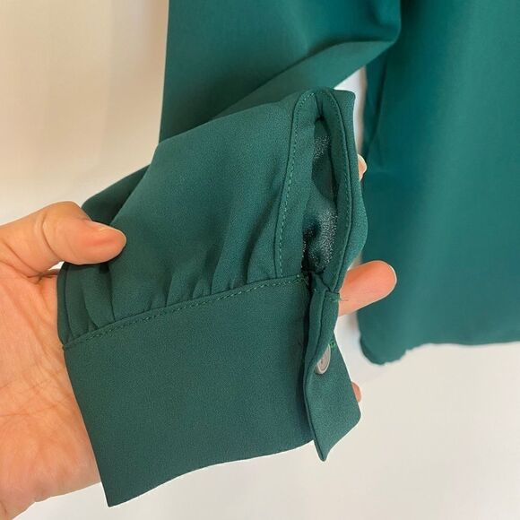 š3/25āLOFTāGreenāLongĀ SleevesāBlouse - Picture 4 of 7